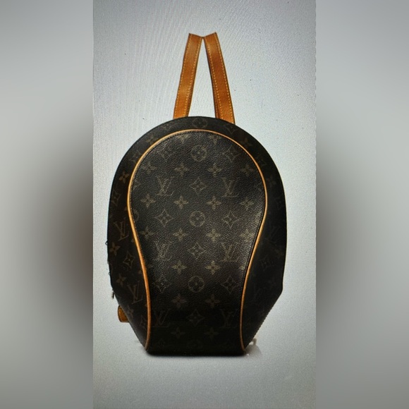 Louis Vuitton Backpack - Picture 2 of 14